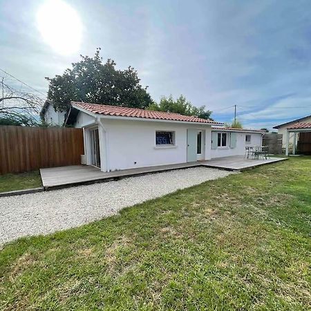 Maisonnette Avec Jardin A Ares Villa Buitenkant foto